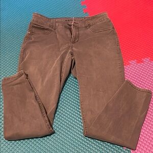 Maurices Grey Skinny Jeans with Warm-Toned Style